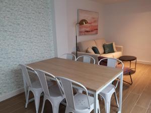 Posedenie v ubytovaní Apartamento Málaga 2 dormitorios - ARAMAR