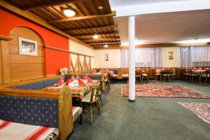 Un restaurant sau alt loc unde se poate mânca la Hotel Vanda