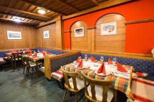 Un restaurant sau alt loc unde se poate mânca la Hotel Vanda