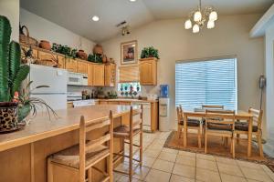 Φωτογραφία από το άλμπουμ του St George Townhome with Patio - Near Natl Parks σε Σεντ Τζορτζ