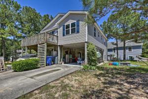 Foto da galeria de Nags Head Apt with Patio - half Mile Walk to Beach! em Nags Head