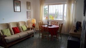 Posezení v ubytování Casa Esperanza Pedregalejo