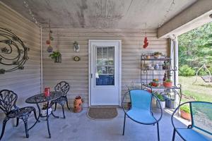 Gallery image of Nags Head Apt with Patio - half Mile Walk to Beach! in Nags Head