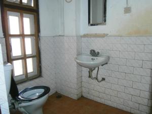 Bilik mandi di Hotel Red Planet +20 gambar