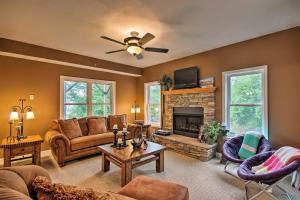Gallery image of Beech Mtn Home with Fire Pit, 5 Mins to Resort! in Beech Mountain