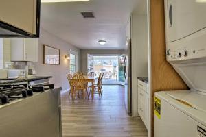 A kitchen or kitchenette at Walk to Beach Condo with Patio on Catalina Island