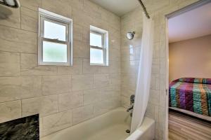 A bathroom at Walk to Beach Condo with Patio on Catalina Island