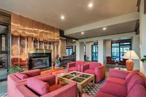 Istumisnurk majutusasutuses Rustic Ski-Out Brian Head Condo with Comm Pool