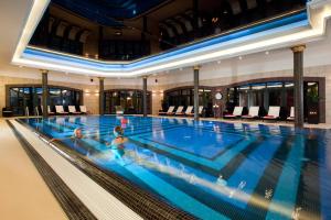 Basen w obiekcie Hotel Royal Baltic 4* Luxury Boutique lub w pobliżu