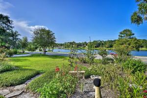 Gallery image of Altamonte Springs Home with Canoe on Lake Marion in Orlando