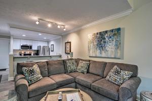 Gallery image of Harbor Springs Condo about 6 Mi to Lake Michigan! in Harbor Springs