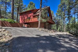 Gallery image of Prescott Cabin with Gas Grill about 10 Min To Downtown! in Prescott