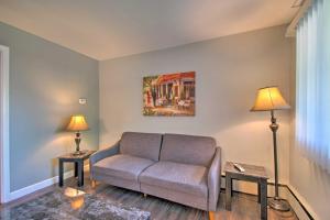 Fotografie z fotogalerie ubytování Ira Township Apt with Dock on Lake St Clair! v destinaci Chesterfield