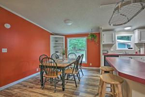 Gallery image of Interlochen Family Home on Green Lake in Interlochen