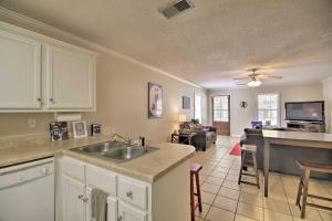 Köök või kööginurk majutusasutuses Charming Oxford Home about 1 Mi to Ole Miss Campus