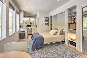 a bedroom with a bed and a kitchen at Menlo Park Studio about 2 Mi to Stanford University in Menlo Park