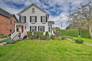 Gallery image of Unique and Historic Home Walk to Lake Champlain in Plattsburgh