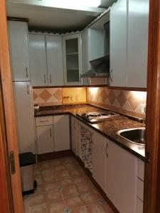 Kuchyň nebo kuchyňský kout v ubytování EDIFICO BULGARIA CON GARAJE + 10 fotografií