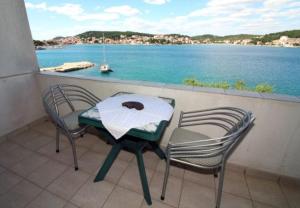 Balkon atau teras di Apartments Marica - 10m from sea