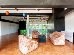 Royal Mount Hotel的休息区