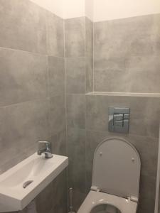 Kúpeľňa v ubytovaní Apartamenty Przy Plaży Gdynia Orłowo