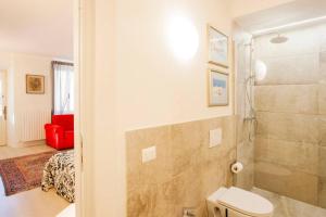 A bathroom at The new Luxury apartment in the historic center