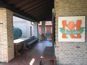 A seating area at Maison d'Elite