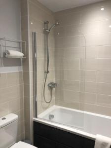 Bilik mandi di Chapel Penthouse +14 gambar