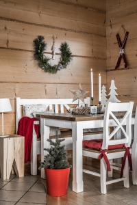 Fotografia z galérie ubytovania Domki w Białce WOODHOUSE- basen, sauna, jacuzzi v Bialke Tatranskej