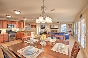 Gallery image of Luxe Waterfront Lake Pontchartrain Home with Dock! in Venetian Isles