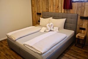 Katil atau katil-katil dalam bilik di Chalet West