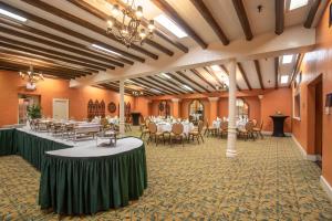 Restaurant o un lloc per menjar a Menger Hotel