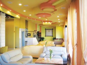 Køkken eller tekøkken på Holy Family Hotel + 61 billeder