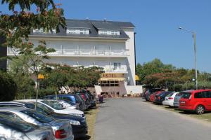 The building in which a szállodákat is located