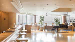 横滨洲际大酒店(InterContinental Yokohama Grand, an IHG Hotel)餐厅或其他用餐的地方