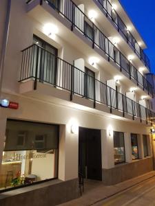 Balkón alebo terasa v ubytovaní HOTEL TORRENT
