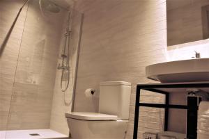HOTEL TORRENT的一间浴室