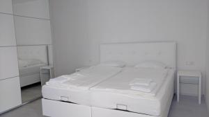 Łóżko lub łóżka w pokoju w obiekcie 204 Paris 59m2 4-8 Pers extr Bedroom