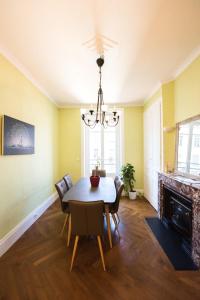 Gallery image of Charmant appartement tout confort 134 Thiers - Lyon 6e in Lyon