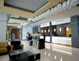 ล็อบบี้หรือแผนกต้อนรับของ TIME Grand Plaza Hotel, Dubai Airport