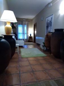 Łóżko lub łóżka w pokoju w obiekcie casa rural buenos aires