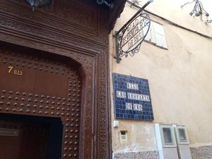 Budova, kde se riad nachází