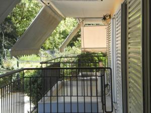 A balcony or terrace at Zavrakli