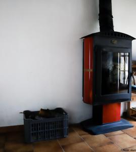 Dapur atau dapur kecil di Gîte du tilleul - 2 étoiles - domaine de l'olivier