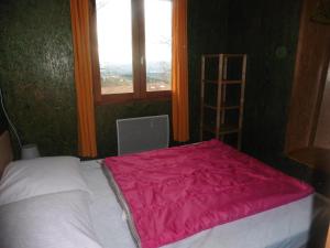 Postel nebo postele na pokoji v ubytování Camping le Montbartoux