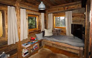 Postel nebo postele na pokoji v ubytování Falkert-Hütte „Beim Almöhi" + 35 fotografií