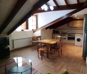 Kuchyň nebo kuchyňský kout v ubytování Apartamentos El Majuelo + 37 fotografií