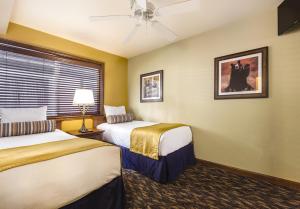 Postel nebo postele na pokoji v ubytování WorldMark Lake Tahoe + 37 fotografií