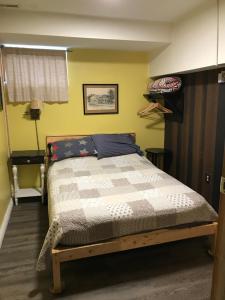 Säng eller sängar i ett rum på Pring Guesthouse