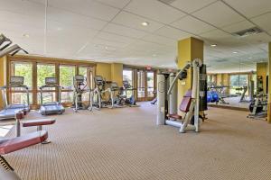 Wildhorse Meadows Studio with Resort Gondola Access! tesisinde fitness merkezi ve/veya fitness olanakları